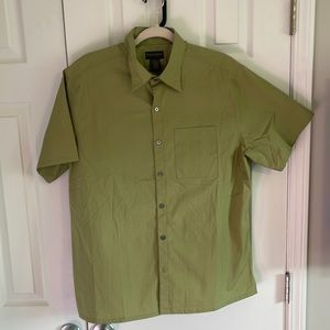 Banana Republic stretch short sleeve size Large